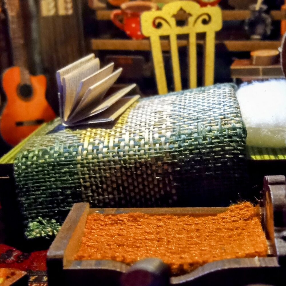 Miniature diorama/ Book Nook